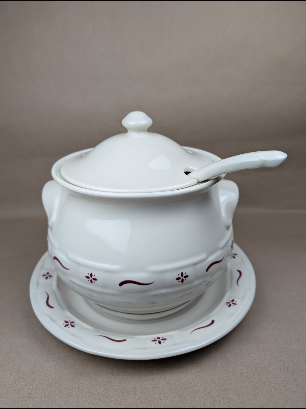Longaberger Woven Traditions Traditional Red Soup Tureen/Lid/Ladle/Platter Set